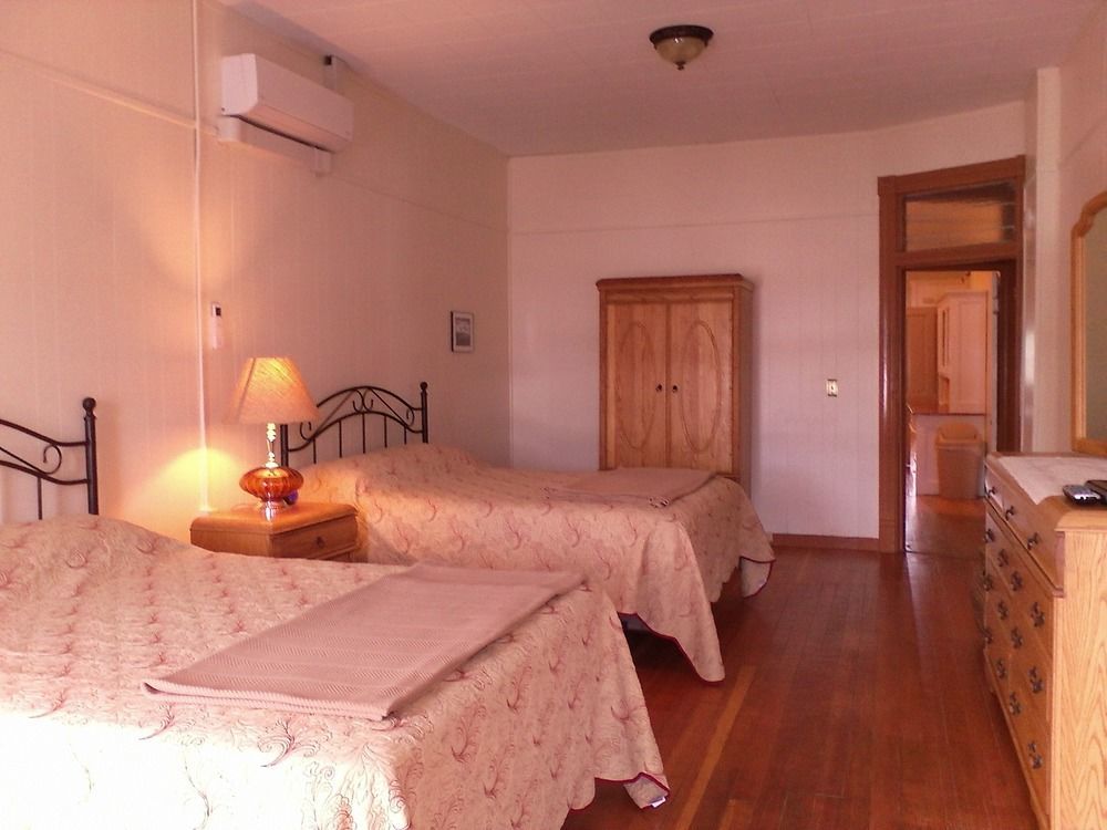 Historic Capitol Hotel Vacation Suites Downtown Бъфало Екстериор снимка