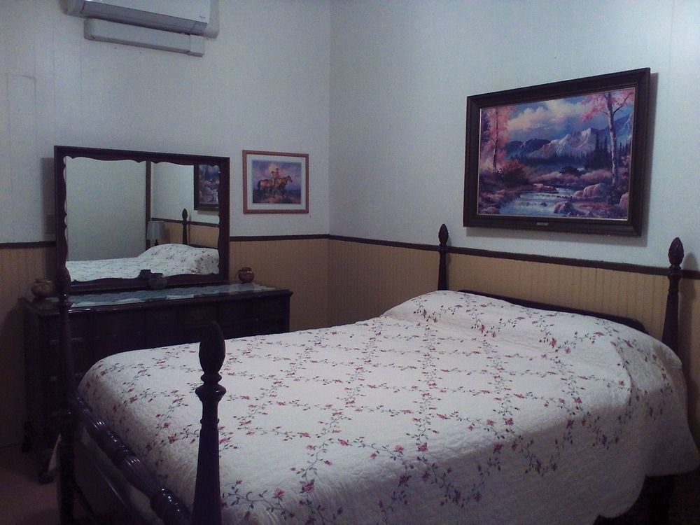Historic Capitol Hotel Vacation Suites Downtown Бъфало Екстериор снимка