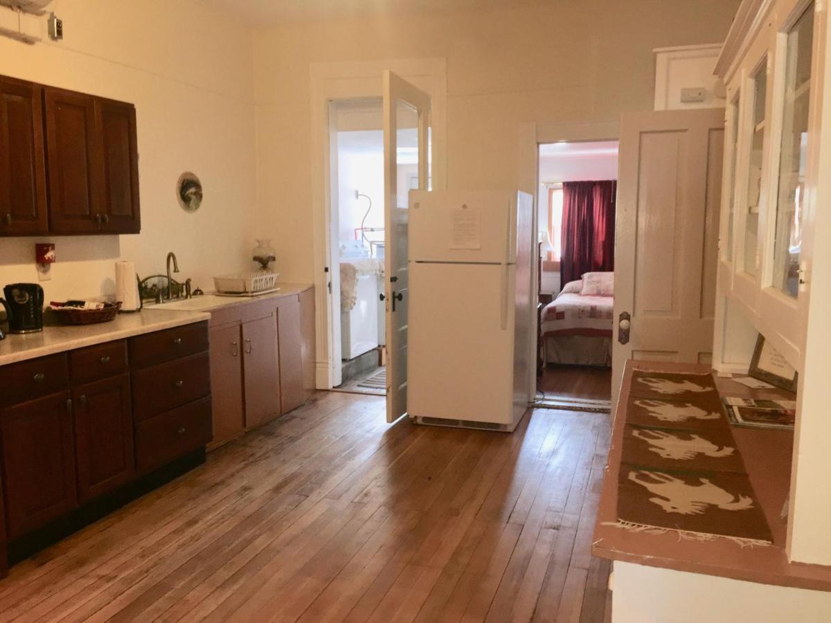 Historic Capitol Hotel Vacation Suites Downtown Бъфало Екстериор снимка